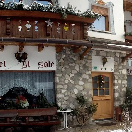 Al Sole فندق أورونزو دي كادوري
